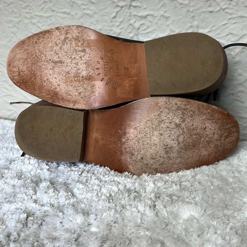 Musse & Cloud Anthropologie Coolise Leather Laser Cut Bootie